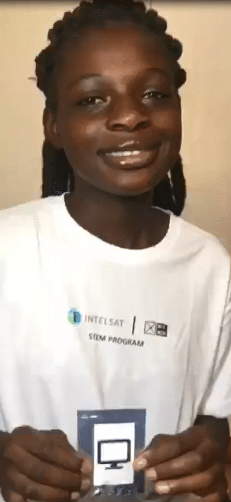 MaxIQ student unbox