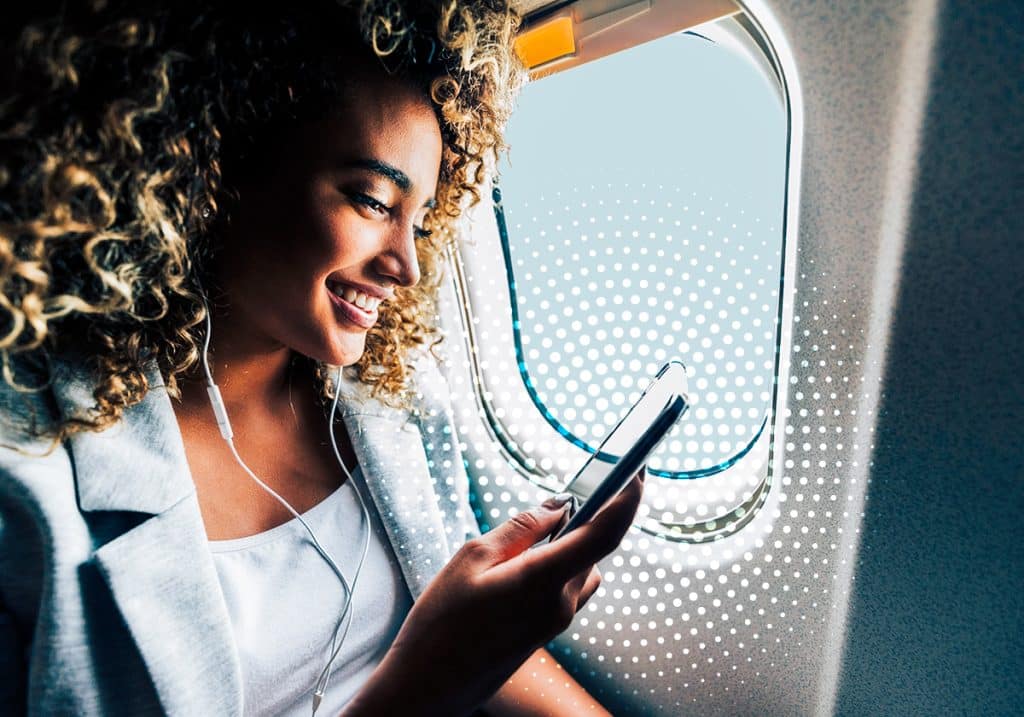 passenger enjoying inflight connectivity