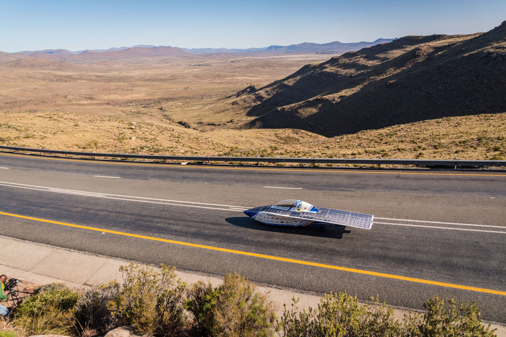 solar challenge vehicle