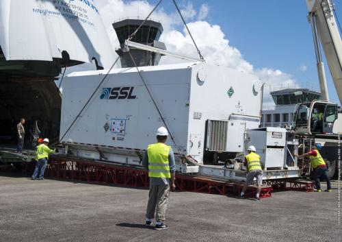 VA232 Arrivee intelsat-36 CU2 a felix eboue le 25/07/2016