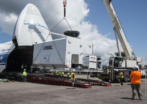 VA232 Arrivee intelsat-36 CU2 a felix eboue le 25/07/2016