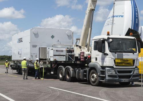 VA232 Arrivee intelsat-36 CU2 a felix eboue le 25/07/2016